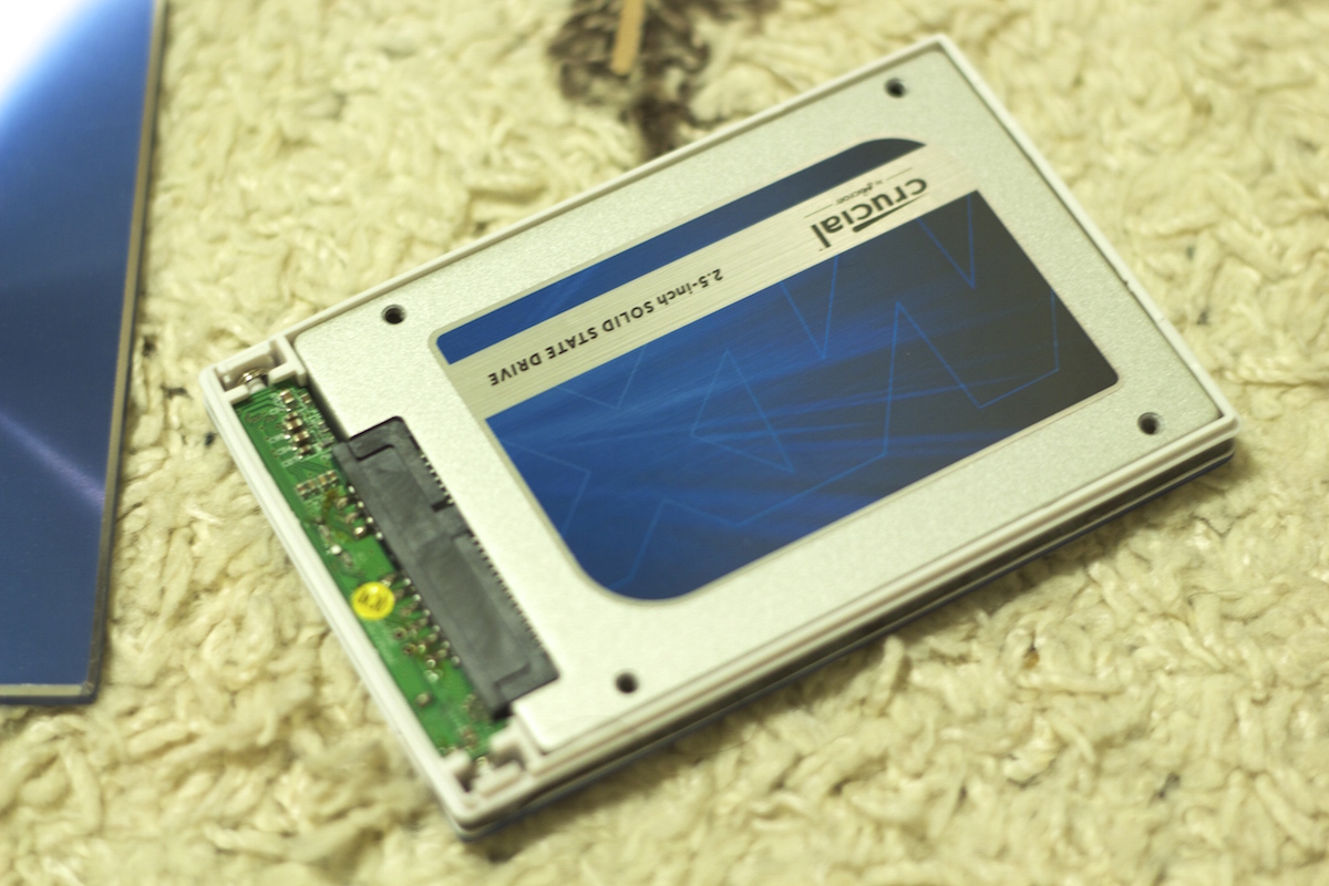 MacBook Pro (Early 2011)のSSDをCrucial MX100に換装した